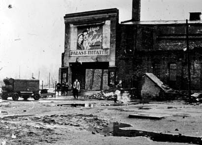 1946